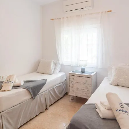 Juan Romanes Vinuela By Ruralidays * Los Romanes