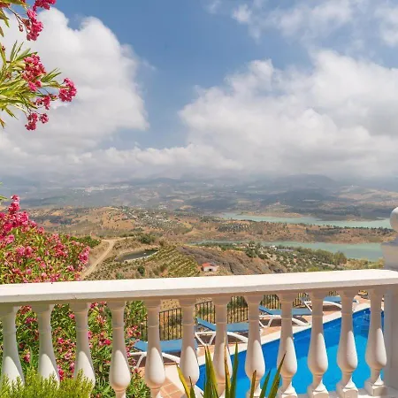 Juan Romanes Vinuela By Ruralidays בית נופש